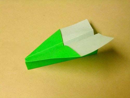 简单的纸飞机怎么叠出来